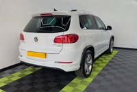 USED 2015 15 VOLKSWAGEN TIGUAN 2.0 R LINE TDI BLUEMOTION TECH 4MOTION DSG 5d 139 BHP 