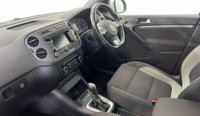USED 2015 15 VOLKSWAGEN TIGUAN 2.0 R LINE TDI BLUEMOTION TECH 4MOTION DSG 5d 139 BHP 