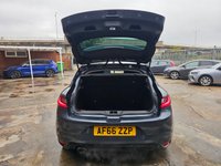 USED 2016 66 RENAULT MEGANE 1.2 SIGNATURE NAV TCE 5d 130 BHP Full Leather