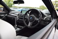 USED 2019 69 BMW M4 3.0 M4 COMPETITION 2d 444 BHP ULTIMATE PACK / HUD / ICON LED