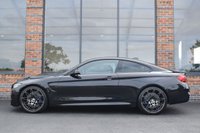 USED 2019 69 BMW M4 3.0 M4 COMPETITION 2d 444 BHP ULTIMATE PACK / HUD / ICON LED