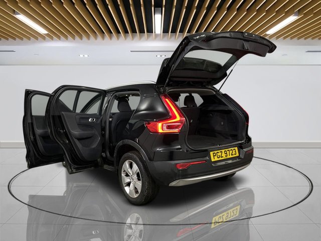 2020 Volvo Xc40 2L D3 Momentum 5dr - Photo 11