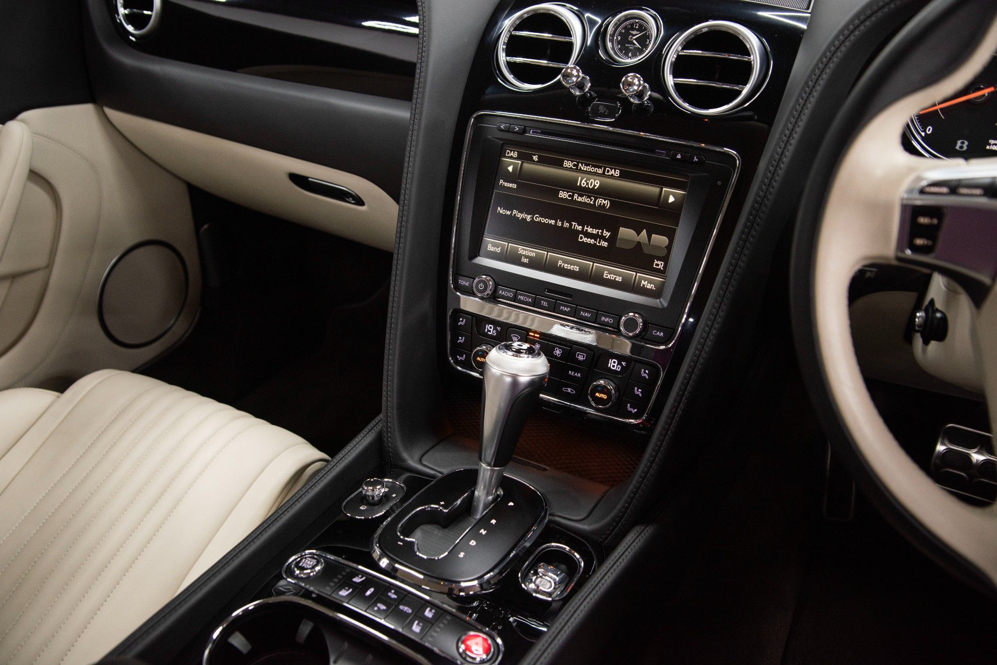 USED 2015 S BENTLEY CONTINENTAL 4.0 GT V8 S 