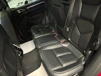 USED 2016 65 PORSCHE CAYENNE 3.0 D V6 TIPTRONIC S 5d 262 BHP UK DELIVERY FLAT FEE &pound;175 (SUBJECT TO DEAL) *OVER 100 IMAGES ON OUR WEBSITE*BESPOKE FINANCE ARRANGED*PART EXCHANGE WELCOME*ALL VEHICLES HPI CLEAR