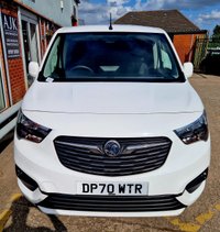 USED 2020 70 VAUXHALL COMBO 1.5 L2H1 2300 SPORTIVE 101 BHP APPLE CAR PLAY, 3 SEATER