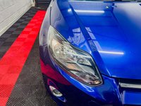 USED 2013 63 FORD FOCUS 1.0 ZETEC NAVIGATOR 5d 124 BHP 