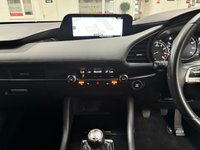 USED 2021 21 MAZDA 3 2.0 SPORT LUX MHEV 5d 121 BHP APPLEPLAY+SATNAV+BLUETOOTH