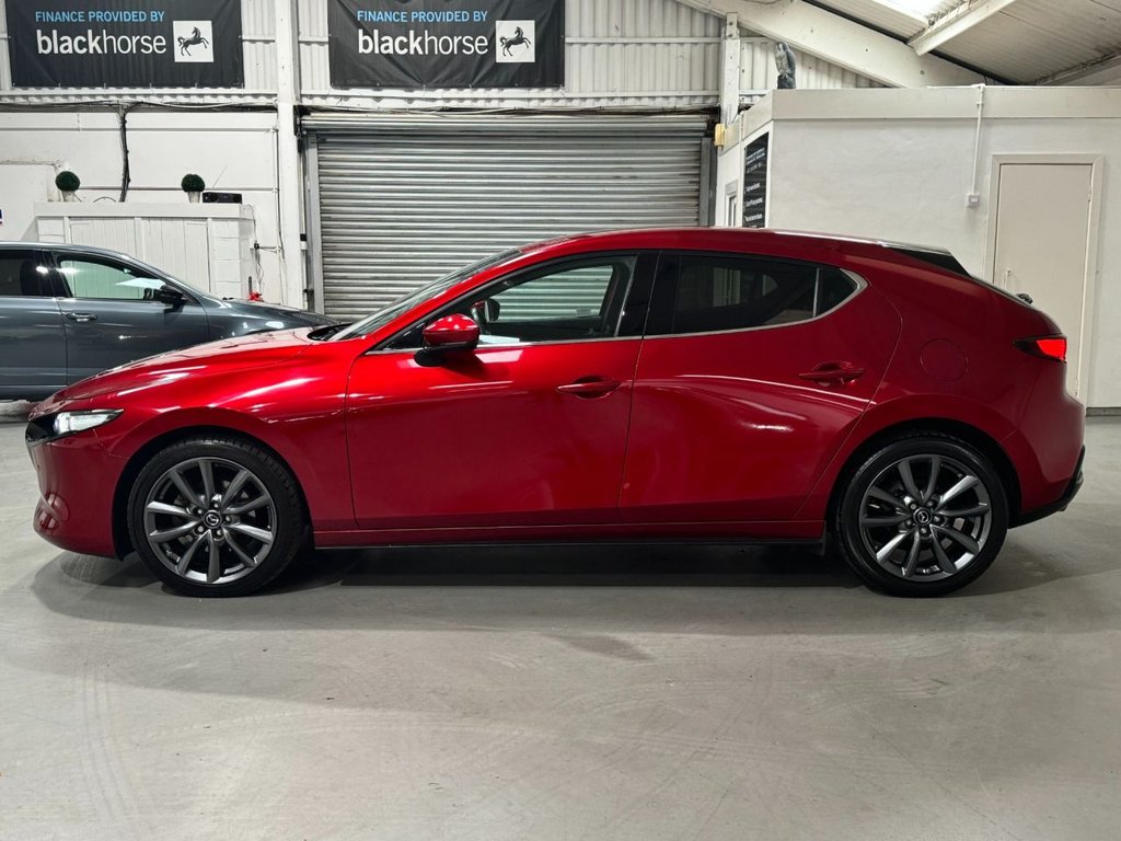 USED 2021 21 MAZDA 3 2.0 SPORT LUX MHEV 5d 121 BHP APPLEPLAY+SATNAV+BLUETOOTH