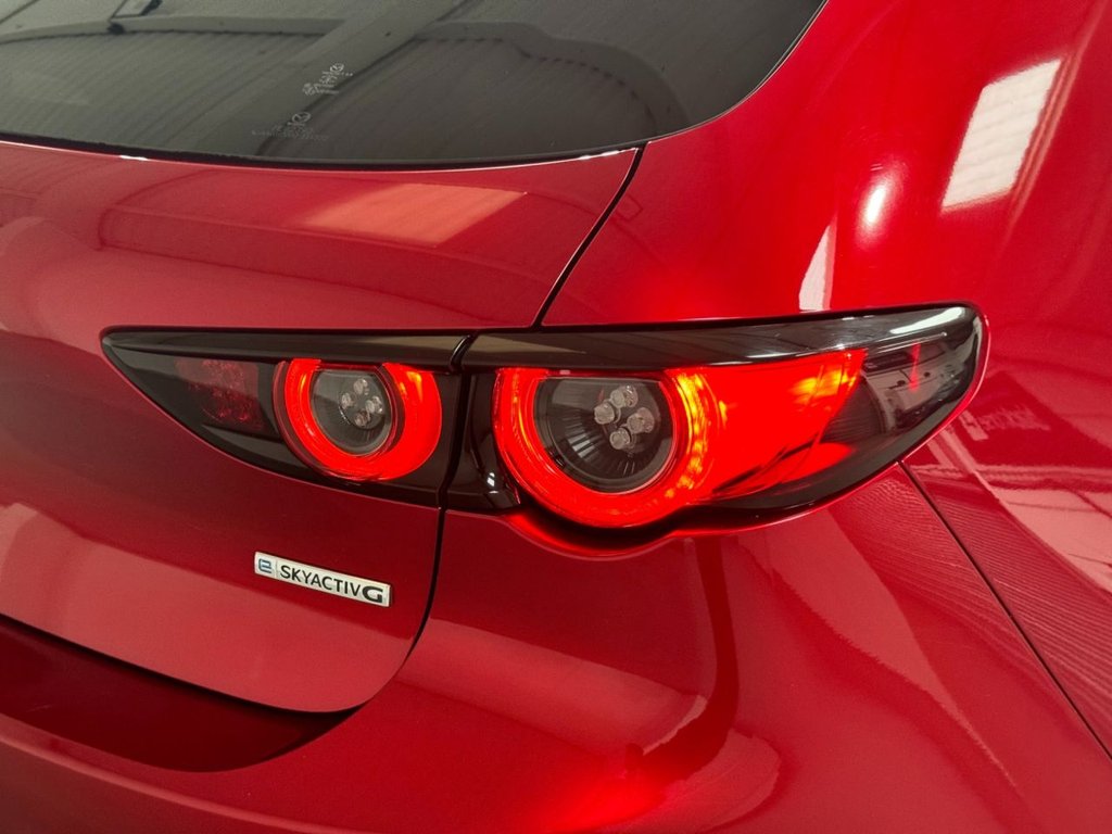 USED 2021 21 MAZDA 3 2.0 SPORT LUX MHEV 5d 121 BHP APPLEPLAY+SATNAV+BLUETOOTH