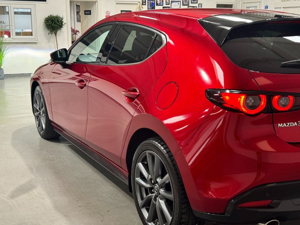 USED 2021 21 MAZDA 3 2.0 SPORT LUX MHEV 5d 121 BHP APPLEPLAY+SATNAV+BLUETOOTH