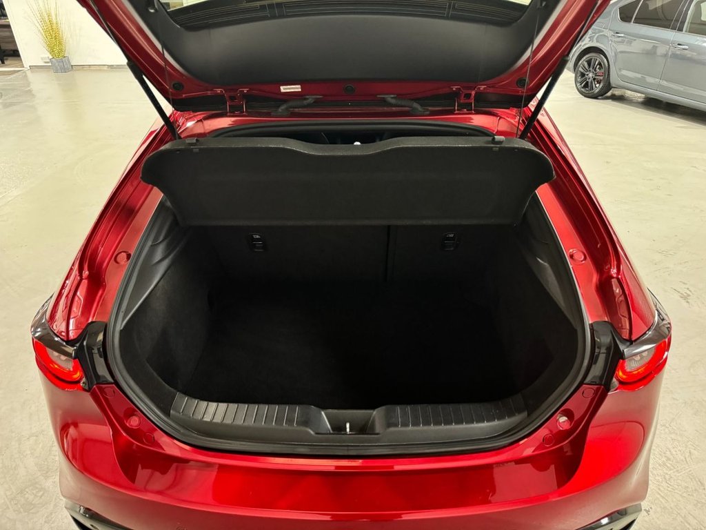 USED 2021 21 MAZDA 3 2.0 SPORT LUX MHEV 5d 121 BHP APPLEPLAY+SATNAV+BLUETOOTH