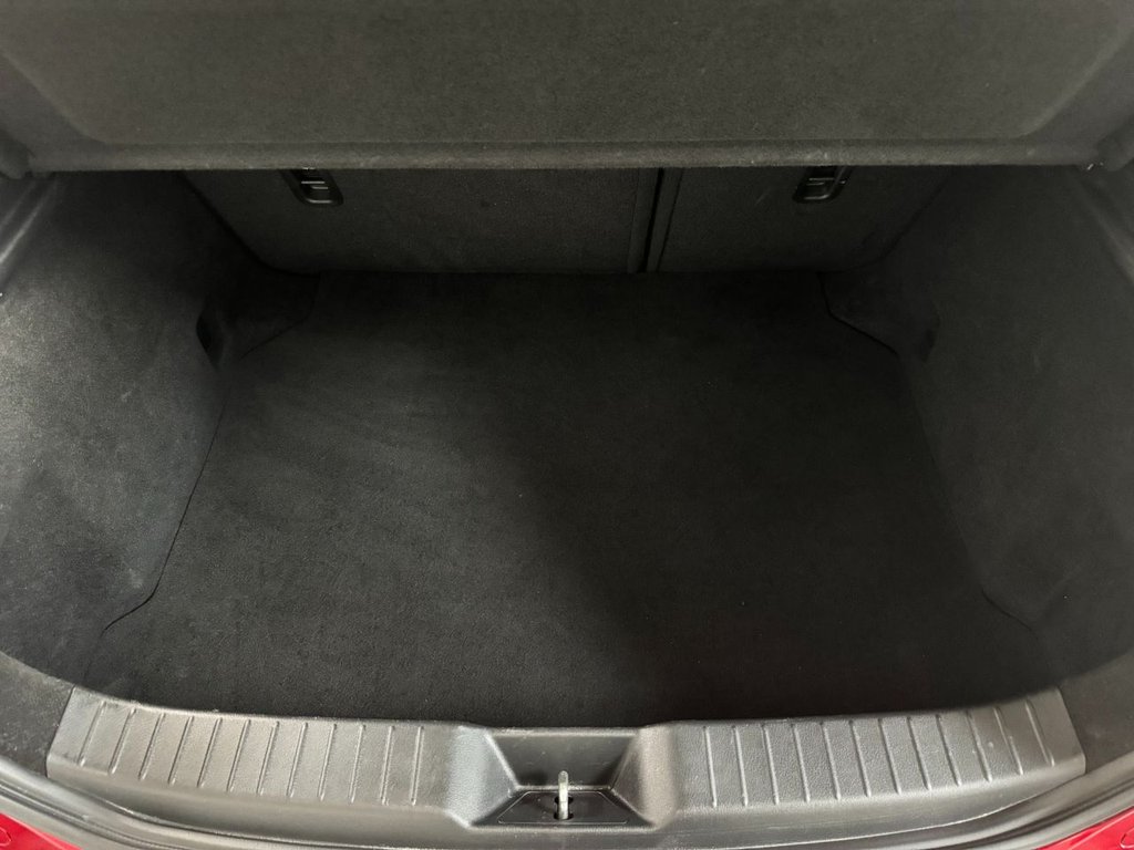 USED 2021 21 MAZDA 3 2.0 SPORT LUX MHEV 5d 121 BHP APPLEPLAY+SATNAV+BLUETOOTH