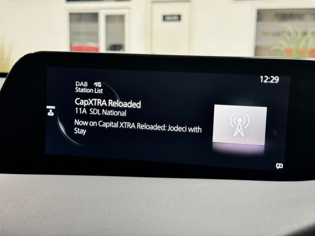 USED 2021 21 MAZDA 3 2.0 SPORT LUX MHEV 5d 121 BHP APPLEPLAY+SATNAV+BLUETOOTH