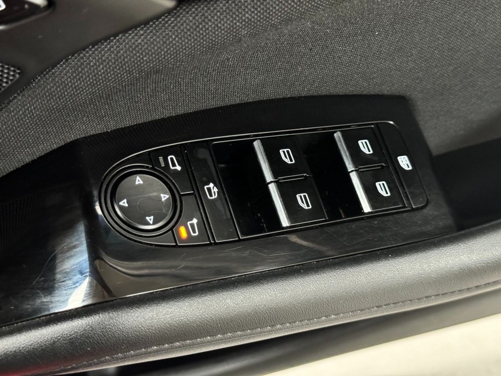 USED 2021 21 MAZDA 3 2.0 SPORT LUX MHEV 5d 121 BHP APPLEPLAY+SATNAV+BLUETOOTH