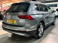 USED 2019 19 VOLKSWAGEN TIGUAN ALLSPACE 2.0 SEL TDI 5d 148 BHP 