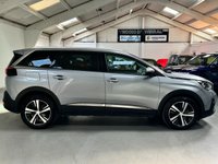 USED 2020 70 PEUGEOT 5008 1.2 PURETECH S/S ALLURE 5d 130 BHP 