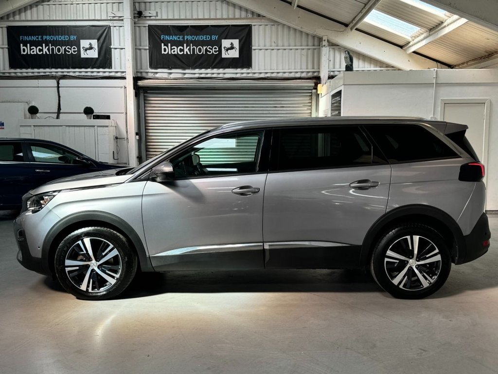 USED 2020 70 PEUGEOT 5008 1.2 PURETECH S/S ALLURE 5d 130 BHP 