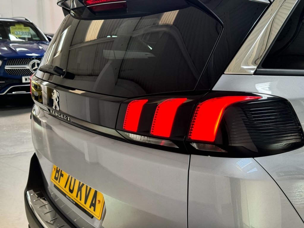 USED 2020 70 PEUGEOT 5008 1.2 PURETECH S/S ALLURE 5d 130 BHP 