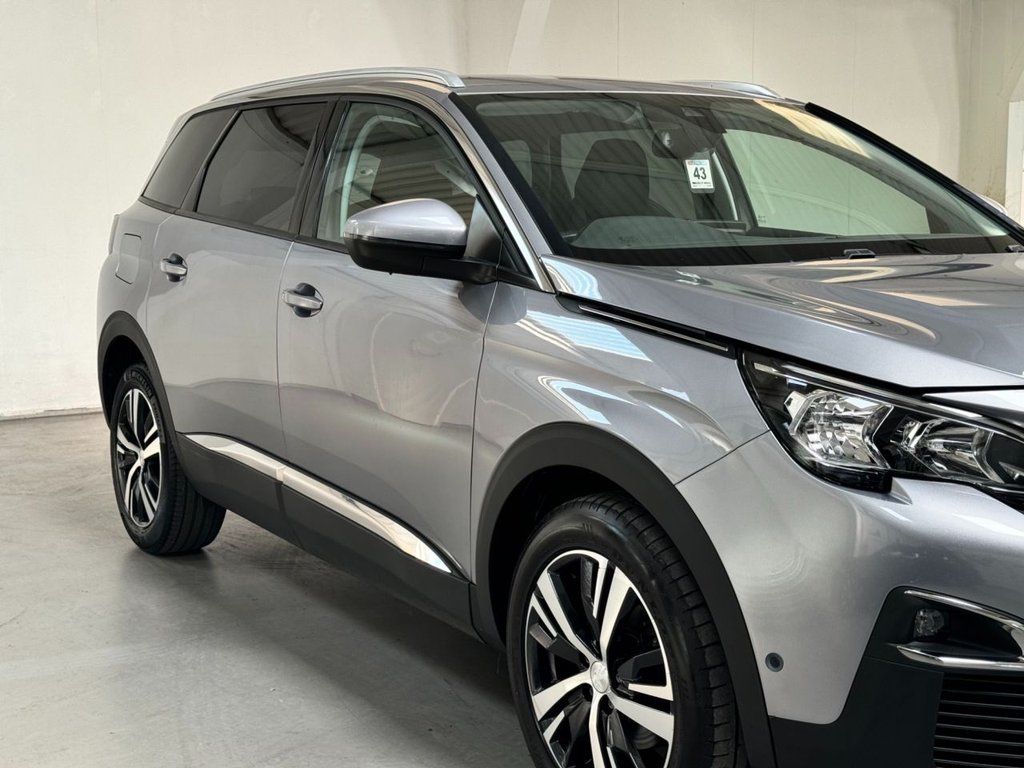 USED 2020 70 PEUGEOT 5008 1.2 PURETECH S/S ALLURE 5d 130 BHP 
