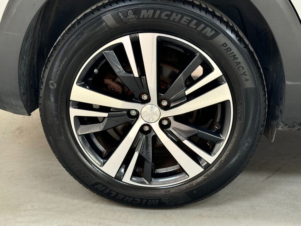 USED 2020 70 PEUGEOT 5008 1.2 PURETECH S/S ALLURE 5d 130 BHP 