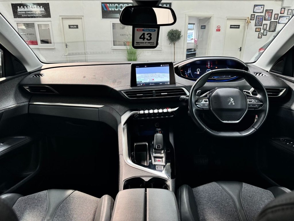 USED 2020 70 PEUGEOT 5008 1.2 PURETECH S/S ALLURE 5d 130 BHP 