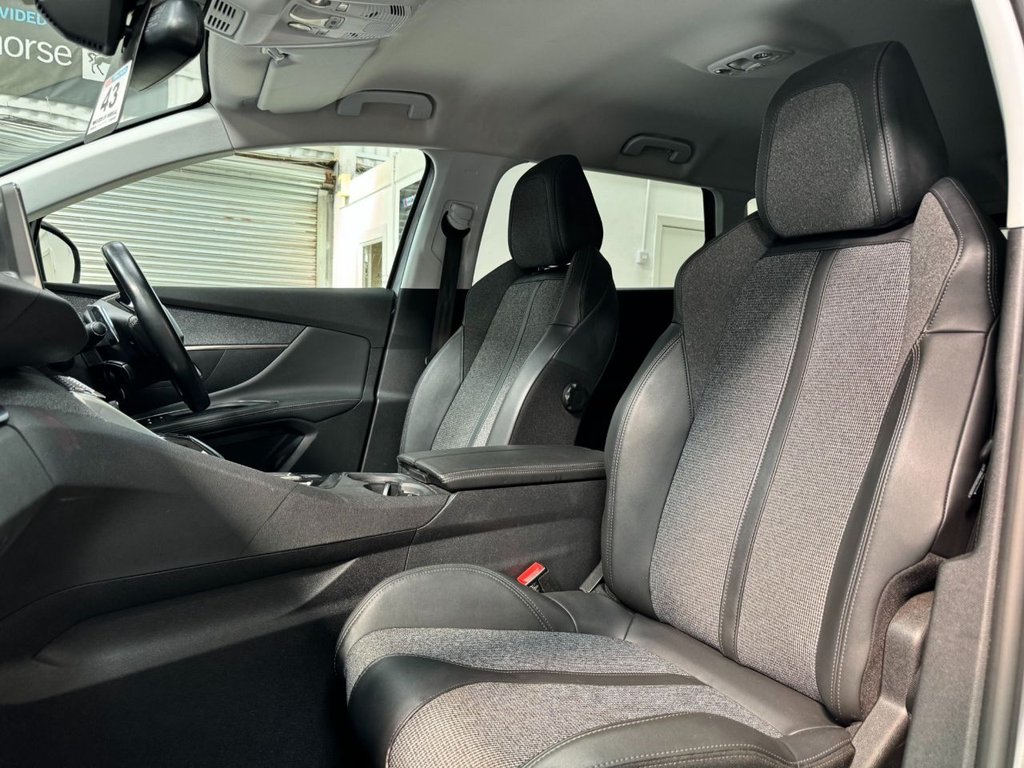 USED 2020 70 PEUGEOT 5008 1.2 PURETECH S/S ALLURE 5d 130 BHP 