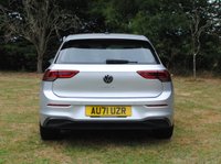 USED 2021 71 VOLKSWAGEN GOLF 1.5 LIFE TSI 5d 148 BHP www.suffolkcarcentre.co.uk - Located at Reydon