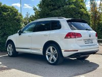 USED 2017 67 VOLKSWAGEN TOUAREG 3.0 V6 R-LINE PLUS TDI BLUEMOTION TECHNOLOGY 5d 259 BHP HEATED WINDSCREEN - 21 INCH WHEELS