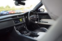 USED 2018 68 JAGUAR XF 3.0 D V6 S 5d 296 BHP PAN ROOF / MERIDIAN SOUND