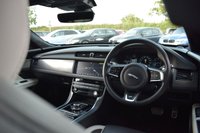 USED 2018 68 JAGUAR XF 3.0 D V6 S 5d 296 BHP PAN ROOF / MERIDIAN SOUND