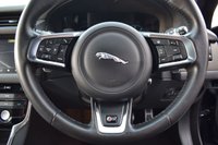 USED 2018 68 JAGUAR XF 3.0 D V6 S 5d 296 BHP PAN ROOF / MERIDIAN SOUND