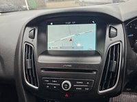 USED 2017 17 FORD FOCUS 1.0 ZETEC EDITION 5d 124 BHP Sat Nav