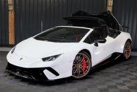 USED 2019 19 LAMBORGHINI HURACAN 5.2 LP 640-4 PERFORMANTE SPYDER 2d 631 BHP LAMBORGHINI WARRANTY TO JUNE 2025, MASSIVE SPEC, FULL LAMBORGHINI SERVICE HISTORY, FRONT LIFT, BRANDING PACK, STYLE PACK