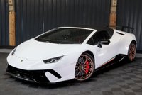 USED 2019 19 LAMBORGHINI HURACAN 5.2 LP 640-4 PERFORMANTE SPYDER 2d 631 BHP LAMBORGHINI WARRANTY TO JUNE 2025, MASSIVE SPEC, FULL LAMBORGHINI SERVICE HISTORY, FRONT LIFT, BRANDING PACK, STYLE PACK