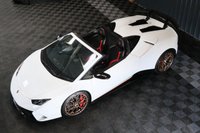 USED 2019 19 LAMBORGHINI HURACAN 5.2 LP 640-4 PERFORMANTE SPYDER 2d 631 BHP LAMBORGHINI WARRANTY TO JUNE 2025, MASSIVE SPEC, FULL LAMBORGHINI SERVICE HISTORY, FRONT LIFT, BRANDING PACK, STYLE PACK