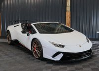 USED 2019 19 LAMBORGHINI HURACAN 5.2 LP 640-4 PERFORMANTE SPYDER 2d 631 BHP LAMBORGHINI WARRANTY TO JUNE 2025, MASSIVE SPEC, FULL LAMBORGHINI SERVICE HISTORY, FRONT LIFT, BRANDING PACK, STYLE PACK