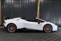 USED 2019 19 LAMBORGHINI HURACAN 5.2 LP 640-4 PERFORMANTE SPYDER 2d 631 BHP LAMBORGHINI WARRANTY TO JUNE 2025, MASSIVE SPEC, FULL LAMBORGHINI SERVICE HISTORY, FRONT LIFT, BRANDING PACK, STYLE PACK