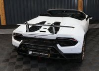 USED 2019 19 LAMBORGHINI HURACAN 5.2 LP 640-4 PERFORMANTE SPYDER 2d 631 BHP LAMBORGHINI WARRANTY TO JUNE 2025, MASSIVE SPEC, FULL LAMBORGHINI SERVICE HISTORY, FRONT LIFT, BRANDING PACK, STYLE PACK