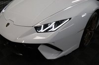 USED 2019 19 LAMBORGHINI HURACAN 5.2 LP 640-4 PERFORMANTE SPYDER 2d 631 BHP LAMBORGHINI WARRANTY TO JUNE 2025, MASSIVE SPEC, FULL LAMBORGHINI SERVICE HISTORY, FRONT LIFT, BRANDING PACK, STYLE PACK