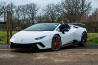 USED 2019 19 LAMBORGHINI HURACAN 5.2 LP 640-4 PERFORMANTE SPYDER 2d 631 BHP LAMBORGHINI WARRANTY TO JUNE 2025, MASSIVE SPEC, FULL LAMBORGHINI SERVICE HISTORY, FRONT LIFT, BRANDING PACK, STYLE PACK