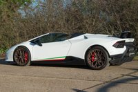USED 2019 19 LAMBORGHINI HURACAN 5.2 LP 640-4 PERFORMANTE SPYDER 2d 631 BHP LAMBORGHINI WARRANTY TO JUNE 2025, MASSIVE SPEC, FULL LAMBORGHINI SERVICE HISTORY, FRONT LIFT, BRANDING PACK, STYLE PACK