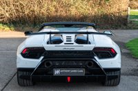 USED 2019 19 LAMBORGHINI HURACAN 5.2 LP 640-4 PERFORMANTE SPYDER 2d 631 BHP LAMBORGHINI WARRANTY TO JUNE 2025, MASSIVE SPEC, FULL LAMBORGHINI SERVICE HISTORY, FRONT LIFT, BRANDING PACK, STYLE PACK