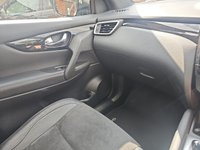 USED 2017 17 NISSAN QASHQAI 1.6 N-VISION DCI XTRONIC 5d 128 BHP Panoramic roof, One family owner