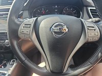 USED 2017 17 NISSAN QASHQAI 1.6 N-VISION DCI XTRONIC 5d 128 BHP Panoramic roof, One family owner