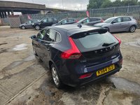 USED 2015 64 VOLVO V40 2.0 D3 SE 5d 148 BHP &pound;35 Road Tax