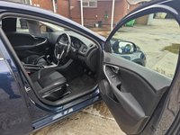 USED 2015 64 VOLVO V40 2.0 D3 SE 5d 148 BHP &pound;35 Road Tax