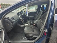 USED 2015 64 VOLVO V40 2.0 D3 SE 5d 148 BHP &pound;35 Road Tax