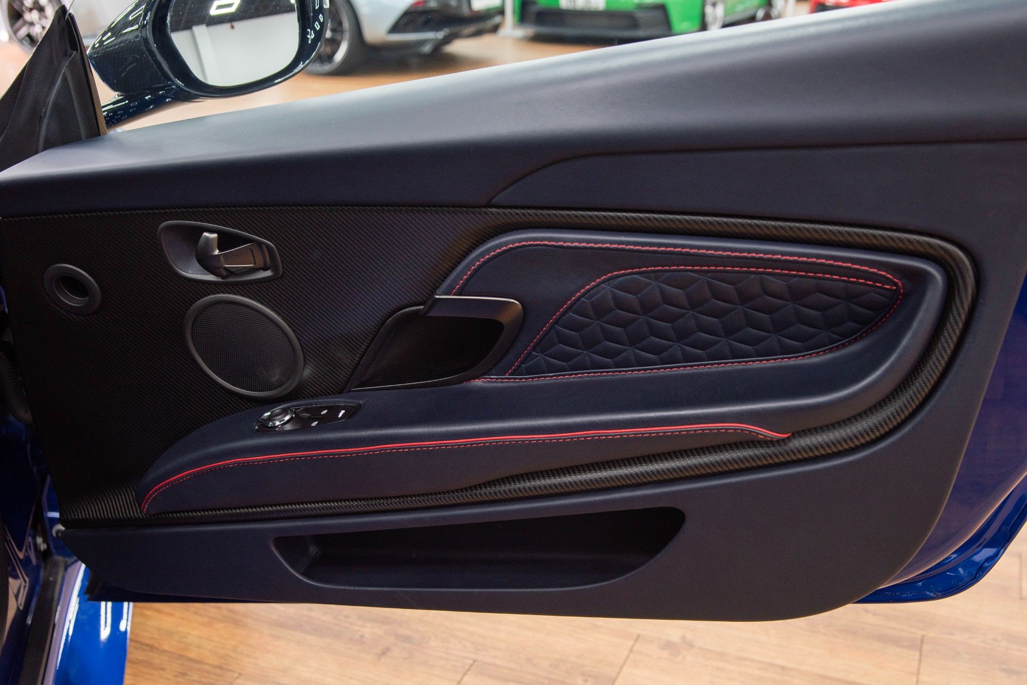 USED 2019 19 ASTON MARTIN DBS SUPERLEGGERA 5.2 V12 