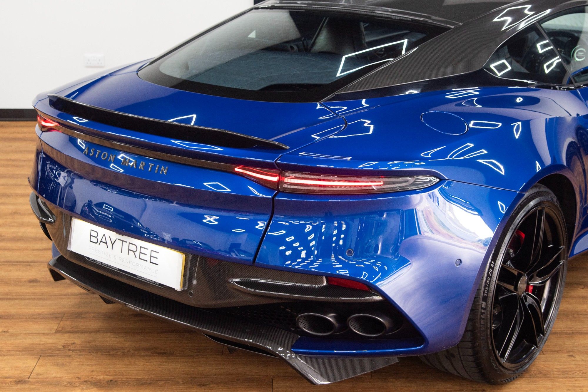 USED 2019 19 ASTON MARTIN DBS SUPERLEGGERA 5.2 V12 