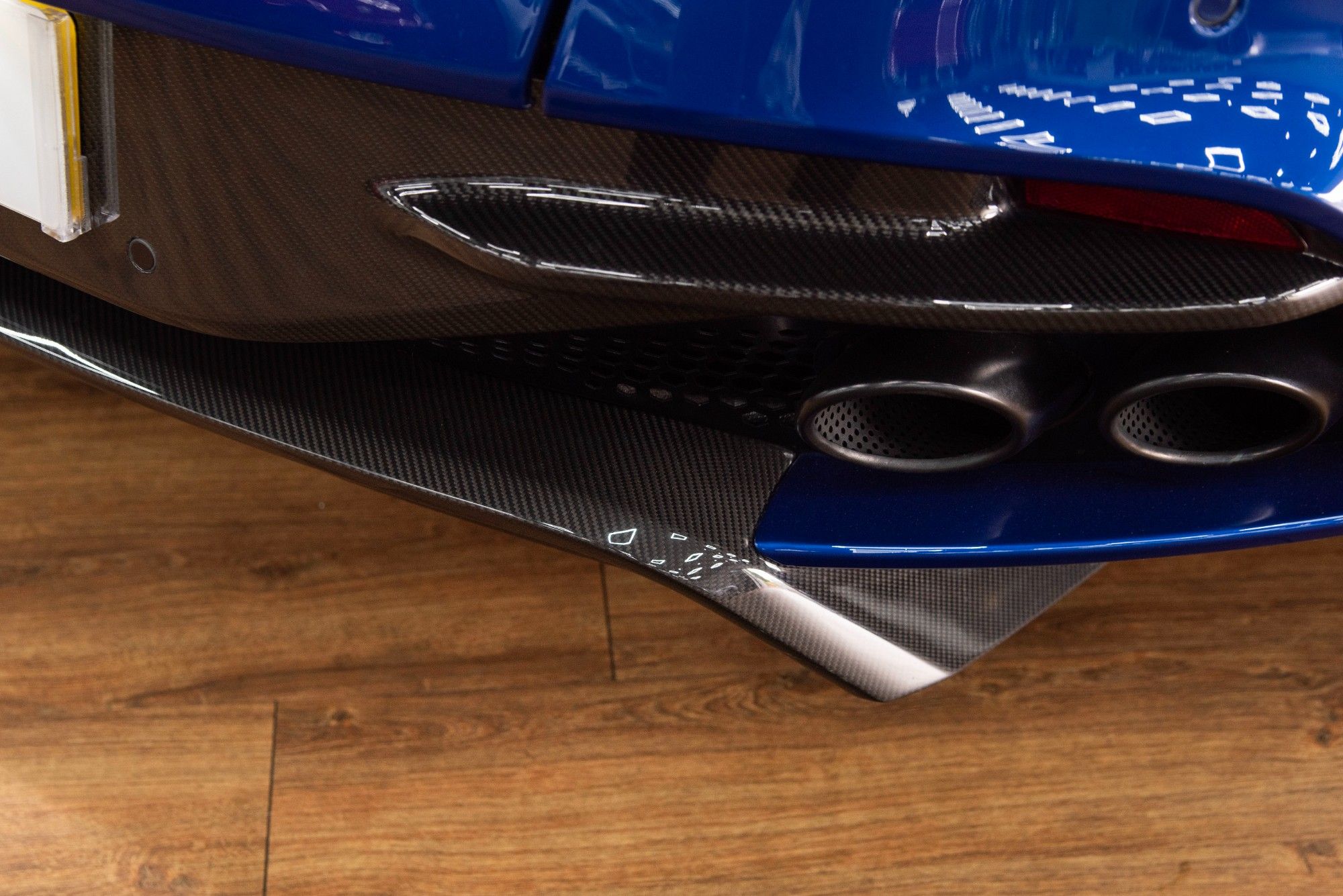 USED 2019 19 ASTON MARTIN DBS SUPERLEGGERA 5.2 V12 